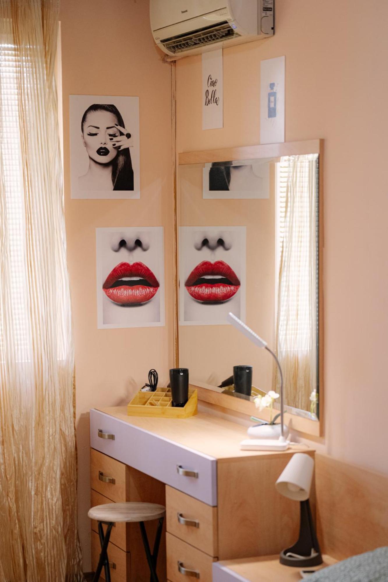 Top Center Spacious Apartment With Ac And Free Underground Parking Sofia Extérieur photo